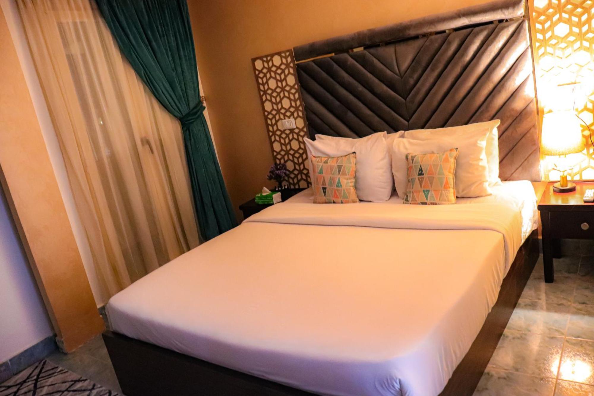 Golden Pyramids Inn Kafrat al Jabal ภายนอก รูปภาพ
