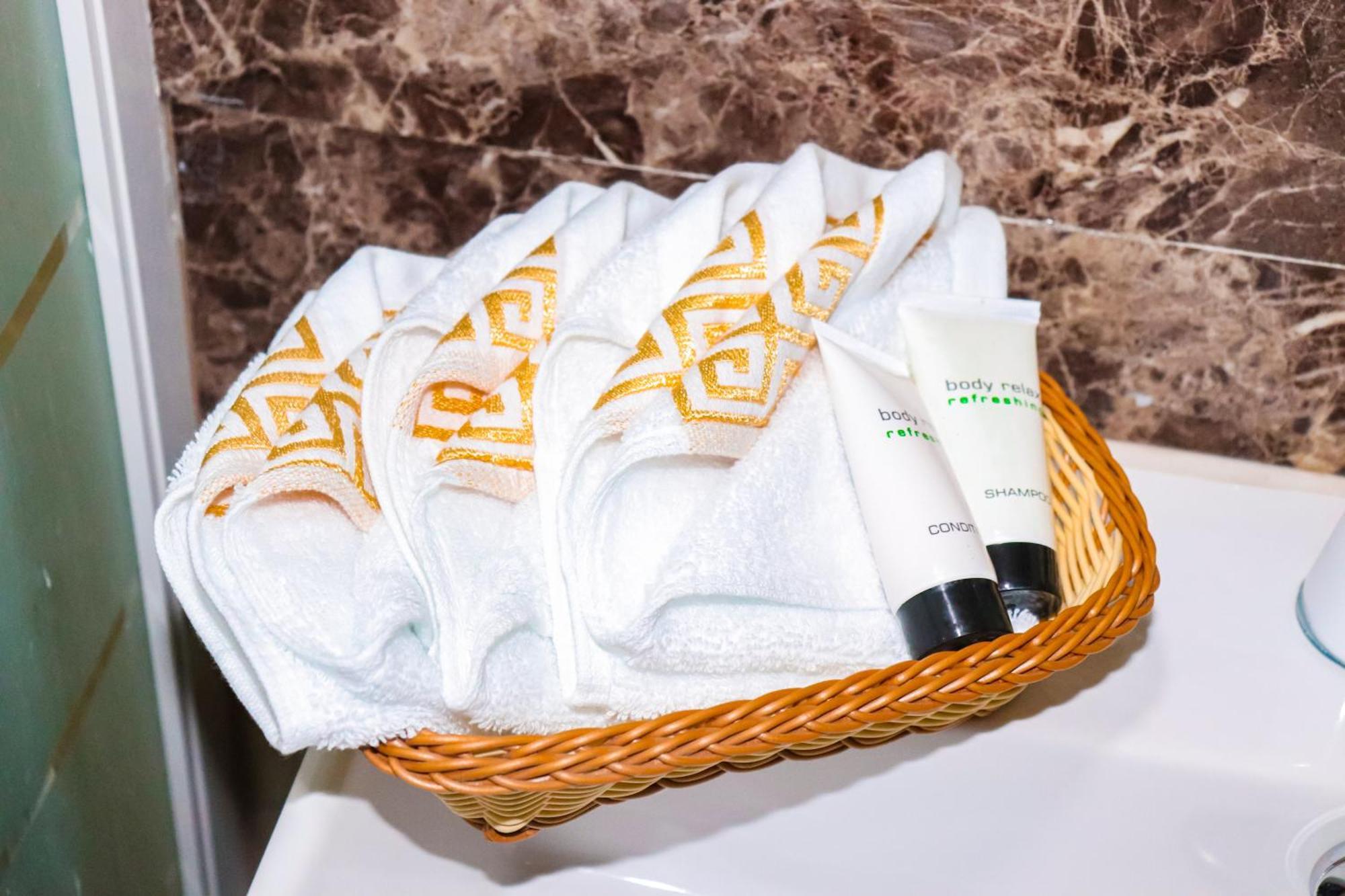 Golden Pyramids Inn Kafrat al Jabal ภายนอก รูปภาพ