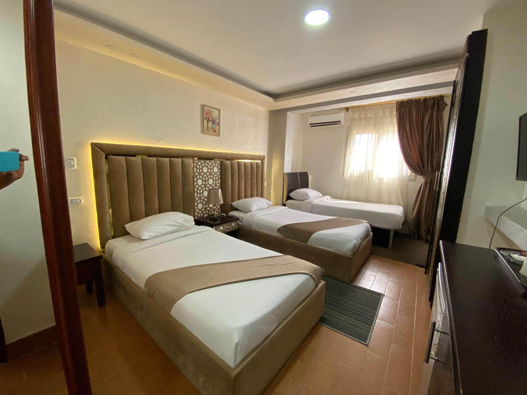 Golden Pyramids Inn Kafrat al Jabal ภายนอก รูปภาพ